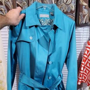 NWOT womens trenchcoat/raincoat by liz Claiborne, as classy as it gets